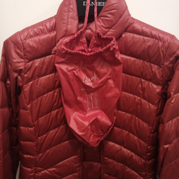 "BLINK" by Danier Leather red puffer jacket, 2XS - Picture 3 of 8